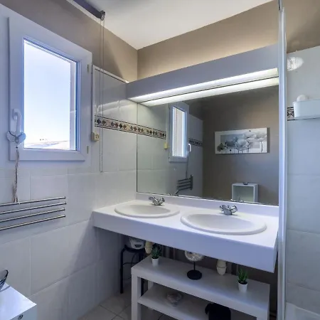 בית נופש Maison Cleo By Interhome קוגולין